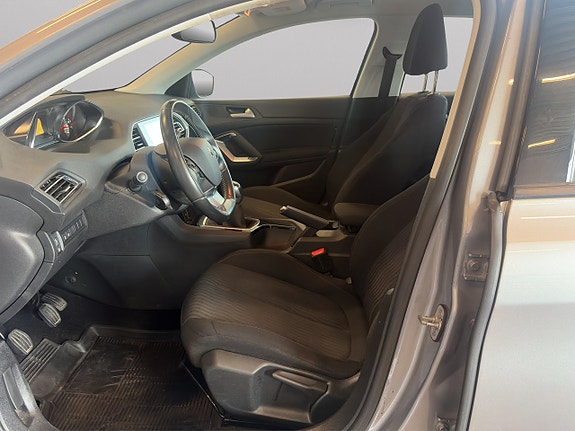 Peugeot 308 SW 11 of 22