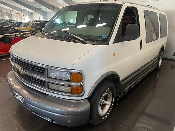 Chevrolet Express G1500 4 of 5
