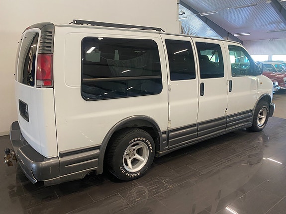 Chevrolet Express G1500 6 of 18