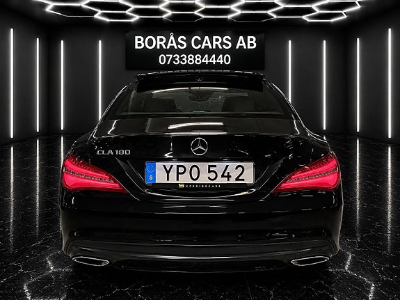 Mercedes-Benz CLA180 4 of 5