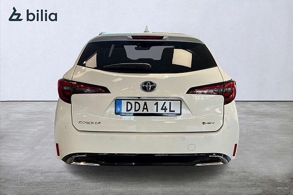 Toyota Corolla 5 of 5