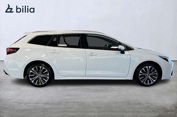 Toyota Corolla 18 of 21