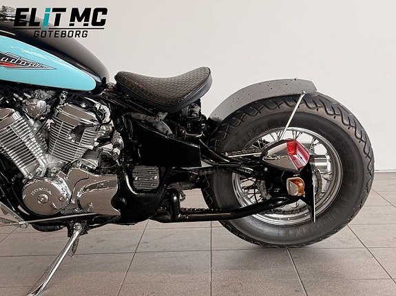 Honda Powersports VT600C Shadow | Ombyggd till Bobber 16 of 22