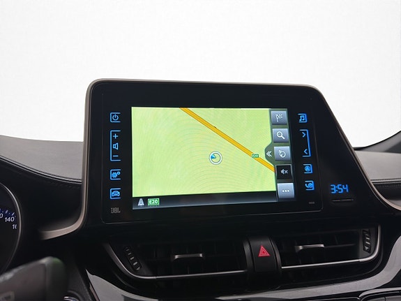 Toyota C-HR 20 of 28