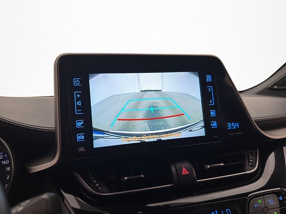 Toyota C-HR 19 of 28