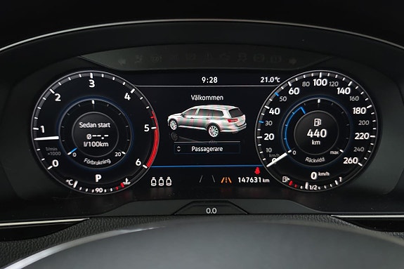 Volkswagen Passat 16 of 21