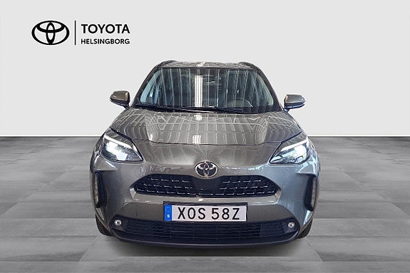 Toyota Yaris Cross 2 of 5
