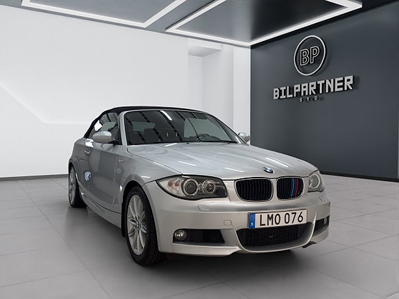 BMW 120i 4 of 5