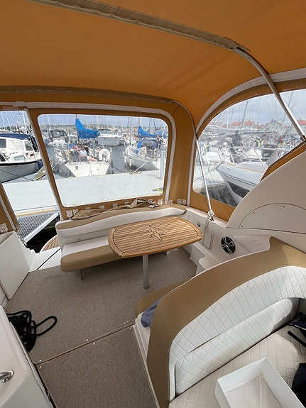 Sea ray 315 bogpropp 4 of 7