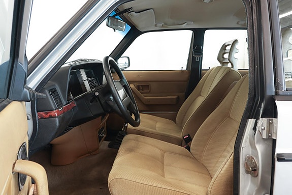 Volvo 240 10 of 11