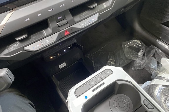 Kia EV5 12 of 18