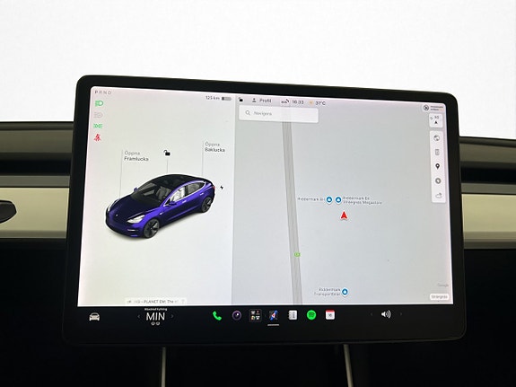 Tesla Model 3 21 of 30