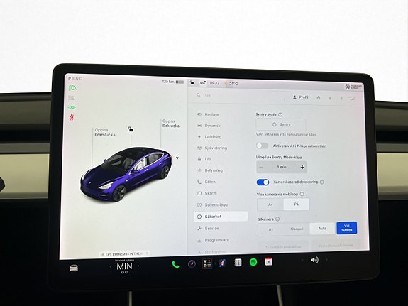 Tesla Model 3 27 of 30