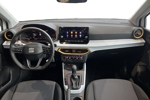 Seat Arona 16 of 22