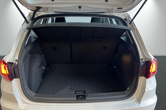 Seat Arona 10 of 22