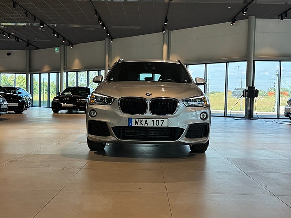 BMW X1 2 of 5