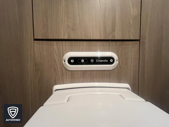 Kabe Imperial Travel Master TM 810 LT 22 of 27