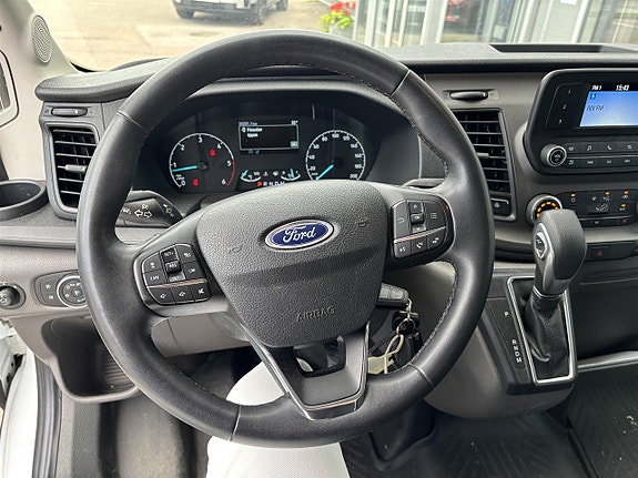 Ford Transit 10 of 20