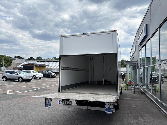 Ford Transit 15 of 20