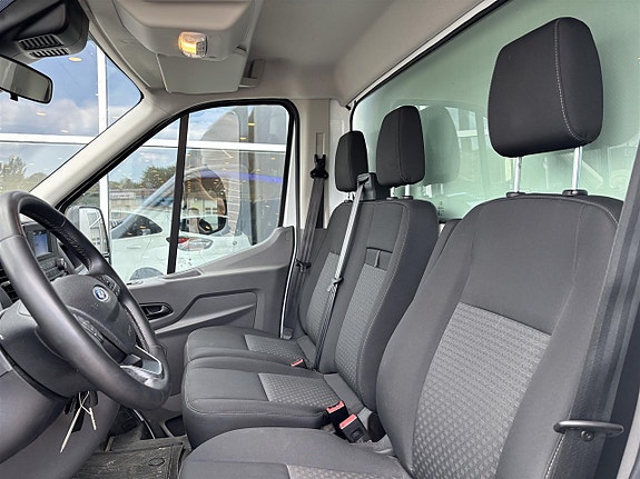 Ford Transit 12 of 20