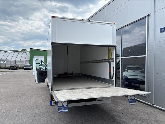 Ford Transit 16 of 20