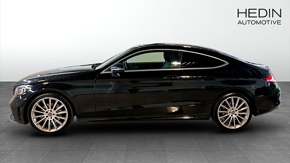 Mercedes-Benz C220 d 3 of 5