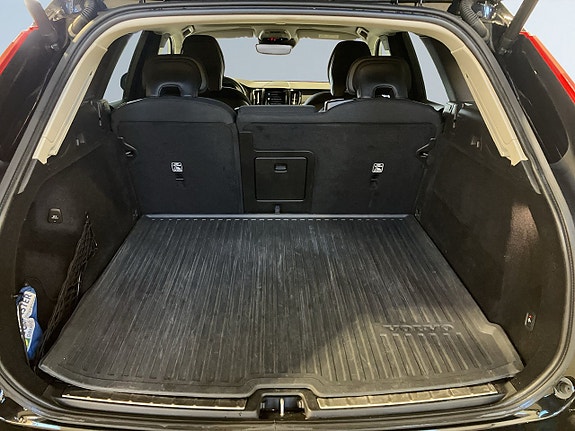 Volvo XC60 12 of 21