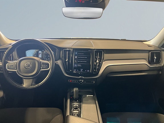 Volvo XC60 8 of 21