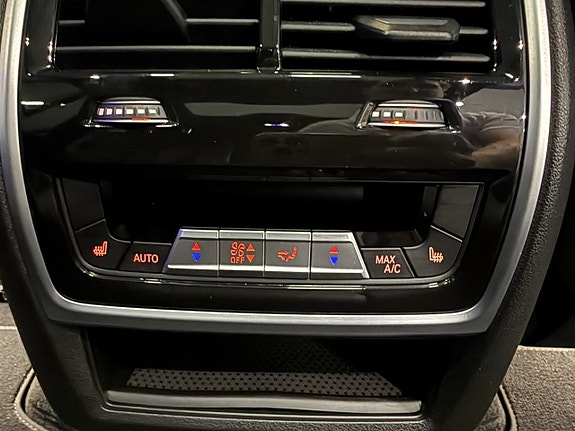 BMW X7 16 of 27