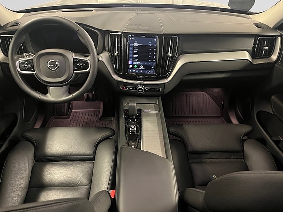 Volvo XC60 12 of 26