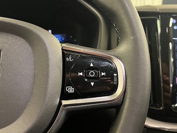 Volvo XC60 23 of 26