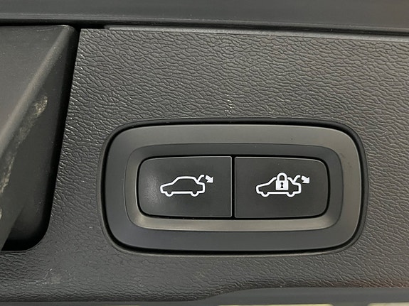 Volvo XC60 18 of 26