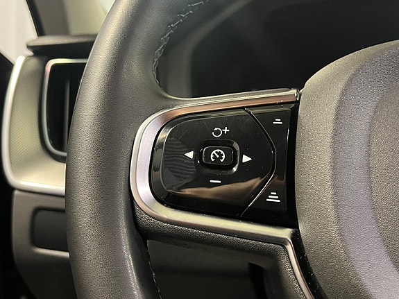 Volvo XC60 22 of 26