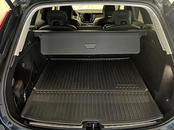 Volvo XC60 16 of 26