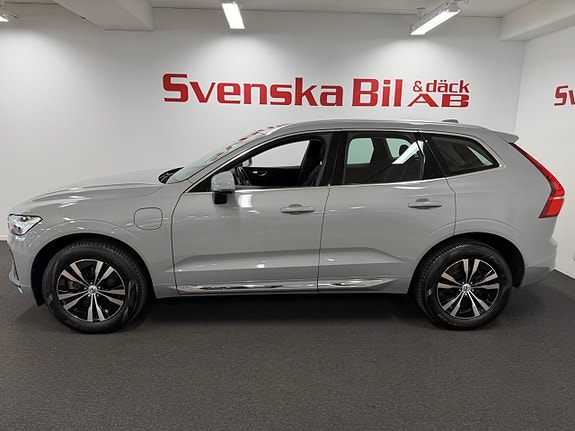 Volvo XC60 2 of 5