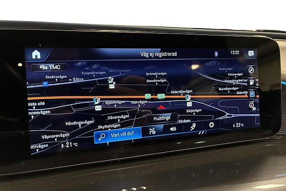 Mercedes-Benz EQC400 18 of 30