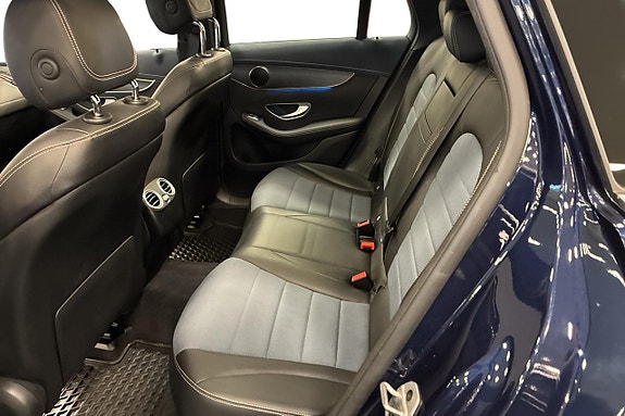 Mercedes-Benz EQC400 9 of 30