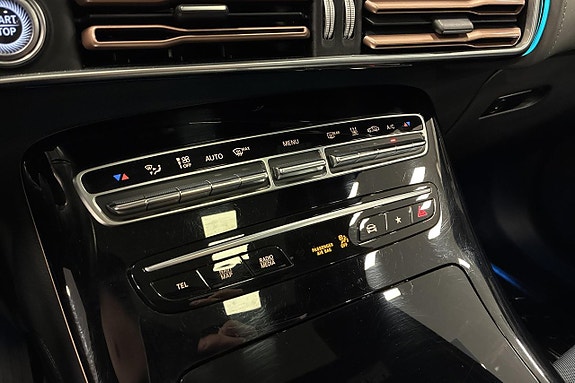Mercedes-Benz EQC400 19 of 30