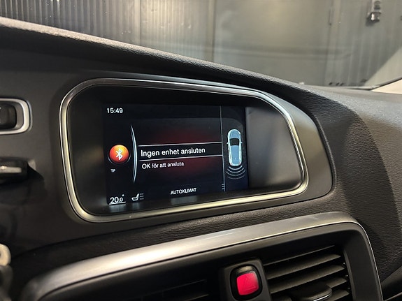Volvo V40 16 of 27