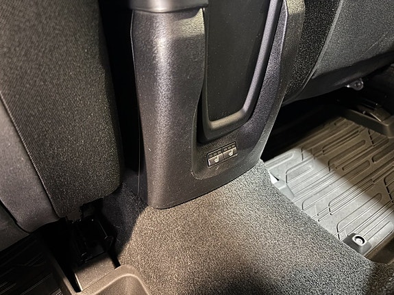 Volvo V40 20 of 27