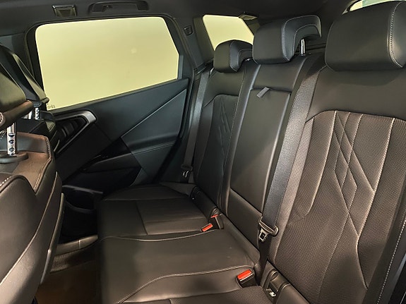 BMW X3 4 of 5