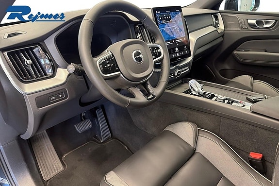 Volvo XC60 13 of 27