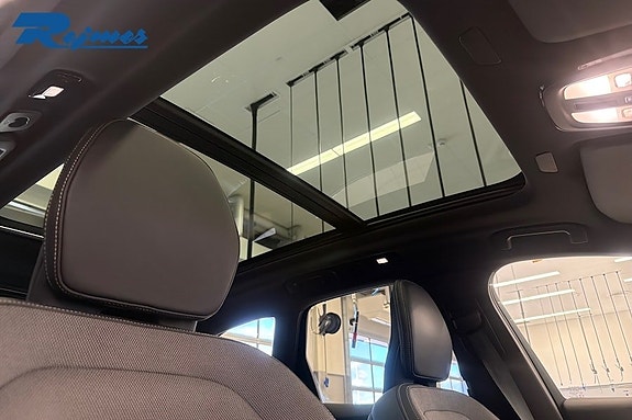 Volvo XC60 25 of 27