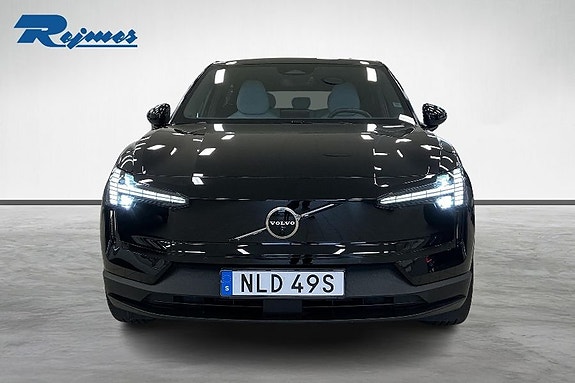 Volvo EX30 5 of 17