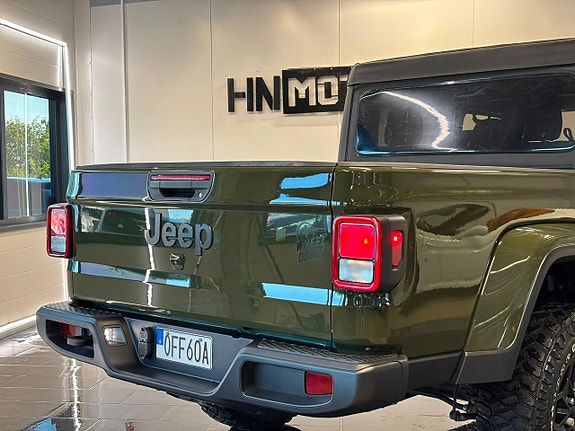 Jeep Gladiator 8 of 28