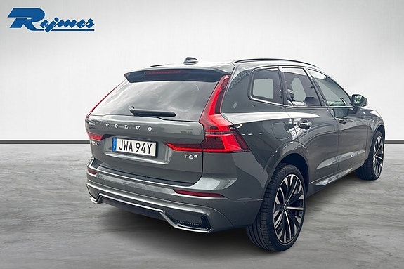 Volvo XC60 13 of 14