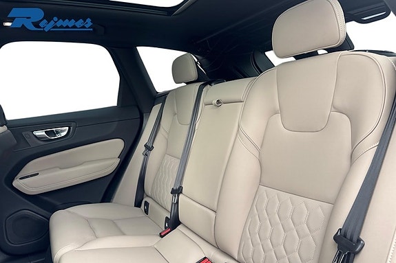 Volvo XC60 5 of 14