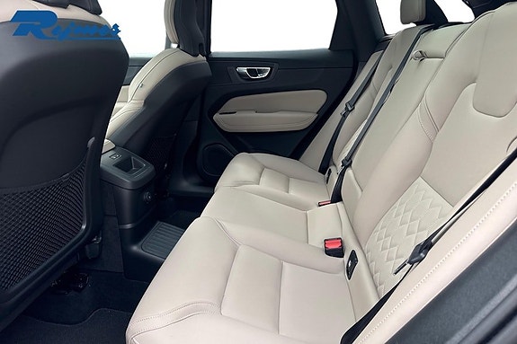 Volvo XC60 9 of 14