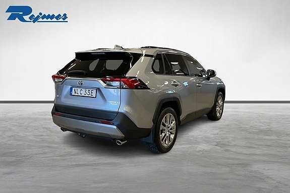 Toyota RAV4 18 of 18