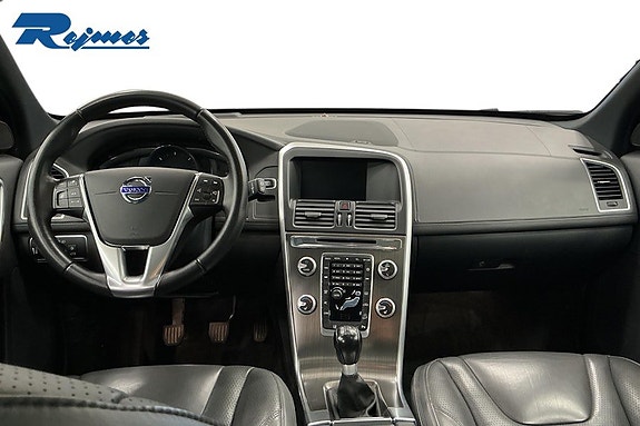 Volvo XC60 9 of 18